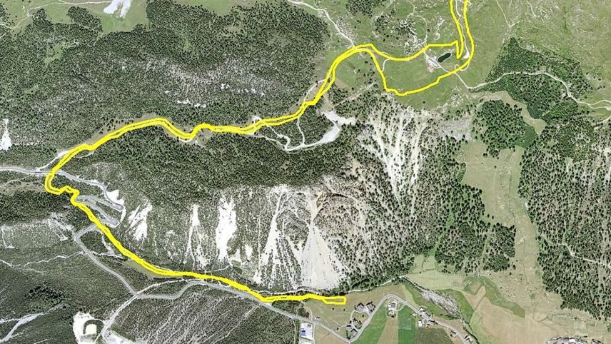 3,5 Kilometer Talabfahrt können dank der neuen Anlage beschneit werden. Foto: Kanton Graubünden