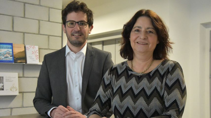 Linus Peter (SP) und Anna Giacometti (FDP) vertreten verschiedene Standpunkte bei der Initiative einer 13. AHV-Rente. Foto Fadrina Hofmann