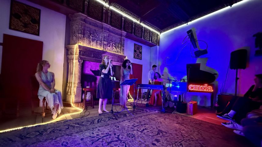 Ün'atmosfera tuot particulara ha sport il Chastè da Tarasp. fotografia: Fadrina Hofmann