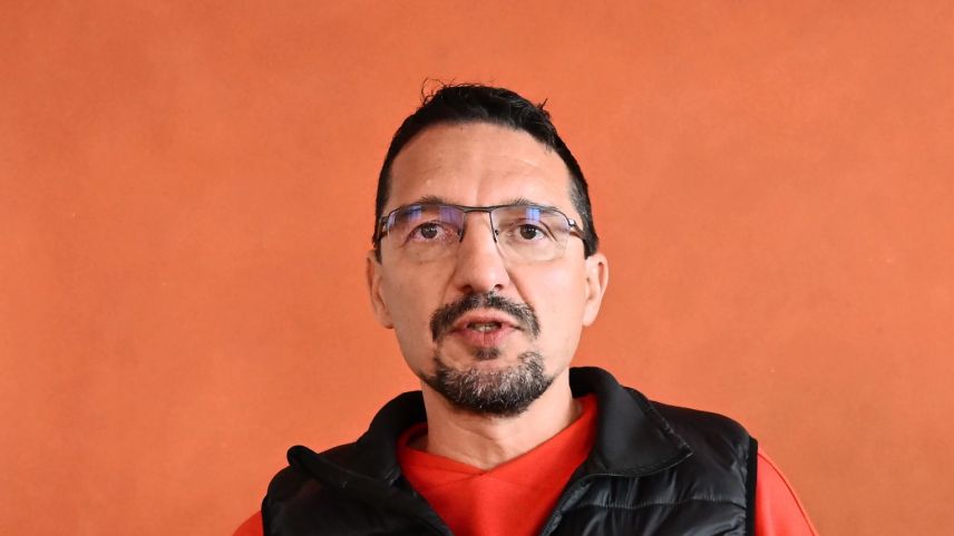 Stabsadjudant Urs Walther ist Chef Spitzensportförderung bei der Schweizer Armee. Er sieht zwischen dem  Leistungssport und der Armee verschiedene Berührungspunkte. 	Foto: Reto Stifel