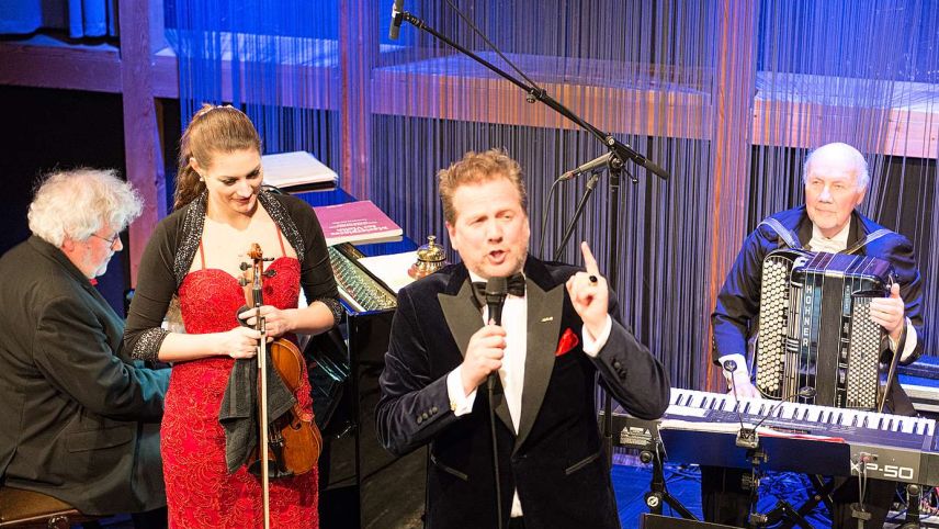 Ein Teil des Staatsorchesters: Andres Joho, Noelle Grüebler, Christian Jott Jenny und Robert Weber. Fotos: Reto Stifel