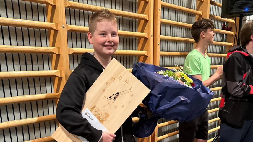 In dumengia passeda ho la vschinauncha da S-chanf organiso üna festa d’onurificaziun pel cornettist Simon Gabriel (fotografia: Anna Caprez).