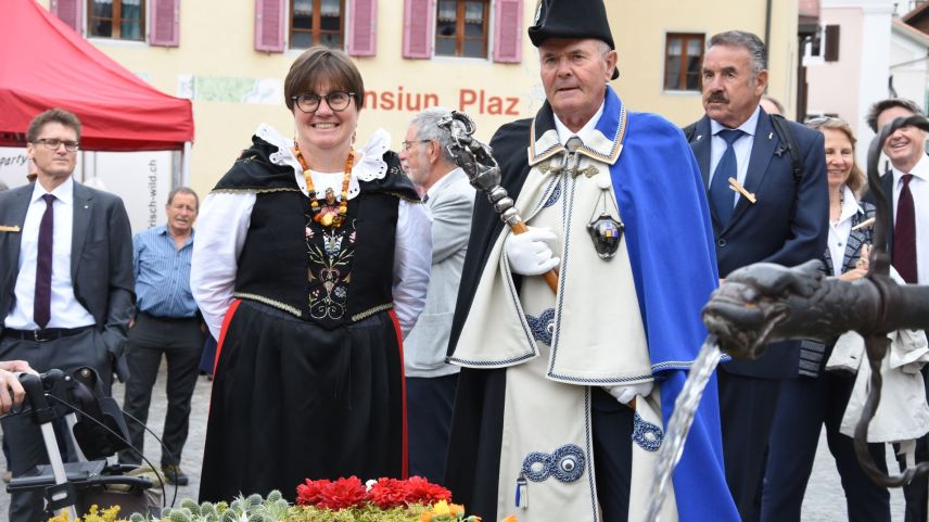 Aita Zanetti lässt sich als Standespräsidentin feiern (Foto: Nicolo Bass). 