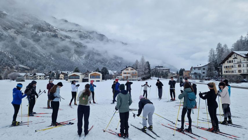 Auch Langlaufen gehört zum Programm der Lagerwoche. Foto: Christian Götz