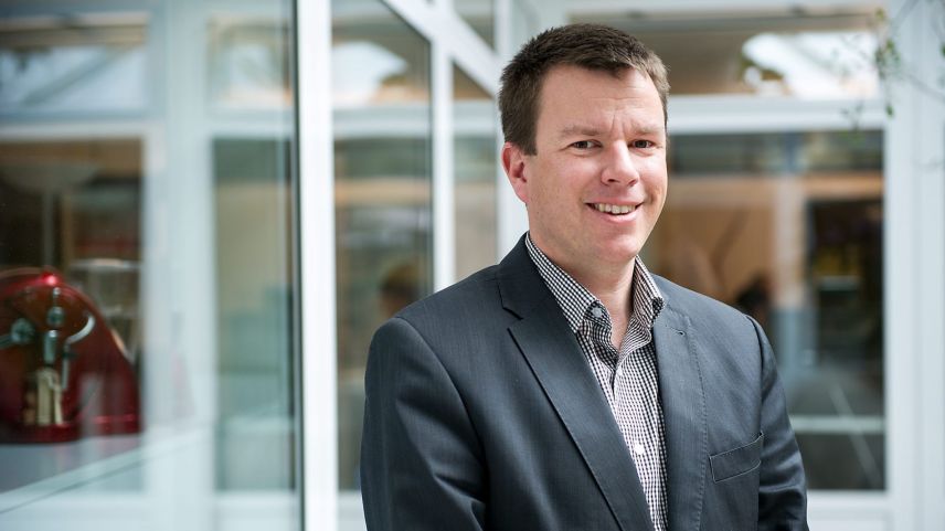 Per la stà 2022 müda il directer da las OEE Michael Roth pro la Repower. Là è’l respunsabel per la sparta «producziun e rait» (fotografia: Yanik Buerkli).