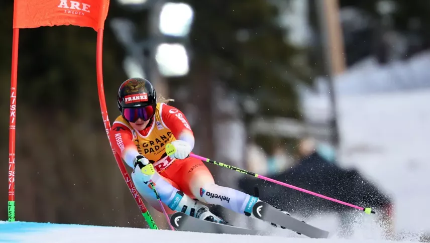 Vanessa Kasper fährt im Riesenslalom als beste Schweizerin auf den 16. Rang (Foto: Keystone-SDA/SwissSki). 