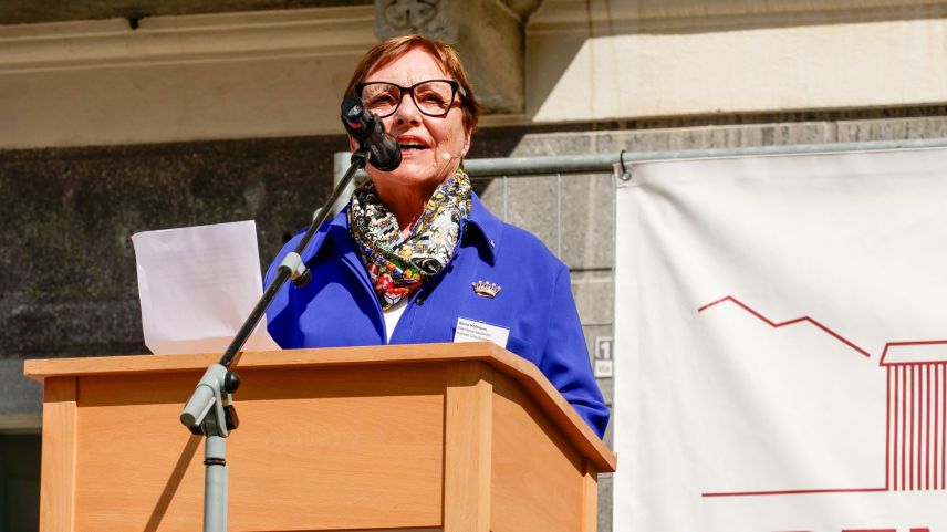Unter den Rednerinnen und Rednern war auch auch die Bündner Standespräsidentin Silvia Hofmann präsent.