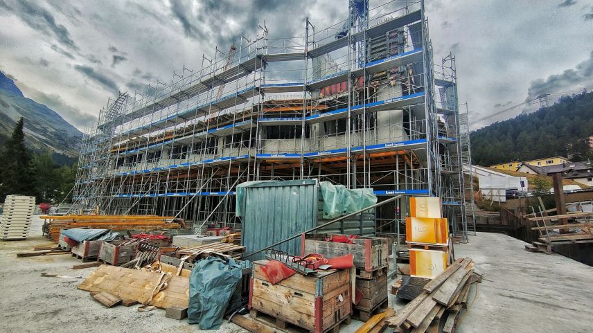 Zwei Geschosse stehen, zwei weitere folgen noch dieses Jahr. 