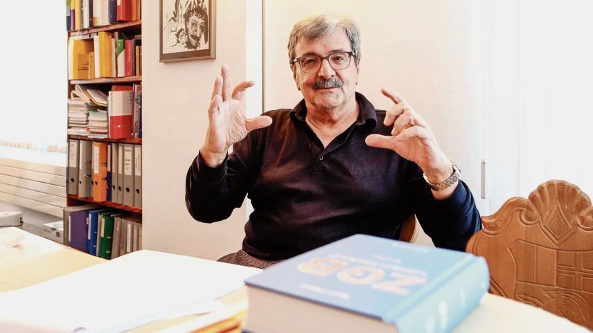 Der Samedner Rechtsanwalt Gian G. Lüthi stellt sich auf den Standpunkt, dass eine Arealplanung für das Projekt Verwaltungsgebäude das falsche Planungsinstrument ist.	 	Foto: Jon Duschletta