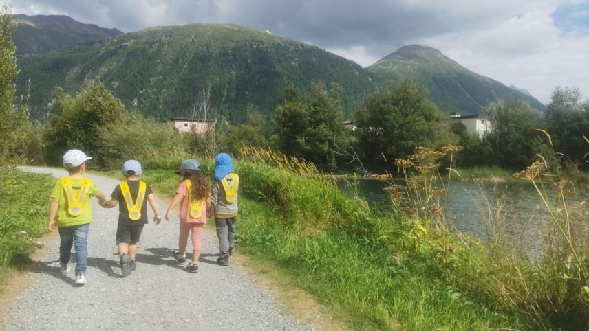 An fünf Standorten im Oberengadin gibt es Kinderkrippen der KIBE. Foto: KIBE Oberengadin