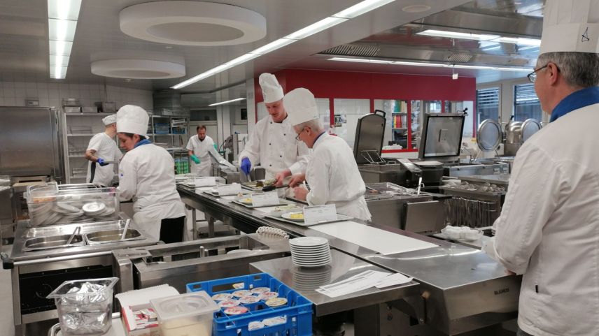 Teamwork am Laufband:  Foto: Denise Muchenberger