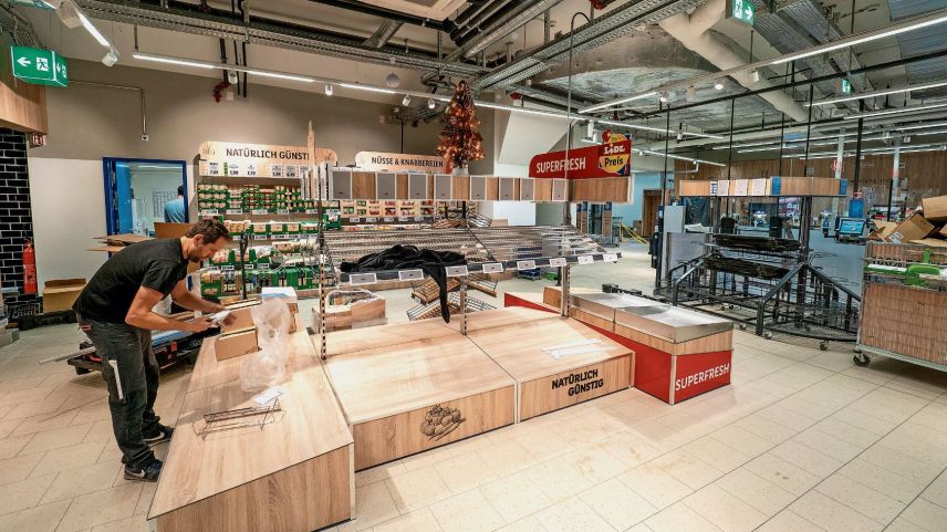 Noch ist das Personal im Vorbereitungsmodus. Fotos: Daniel Zaugg