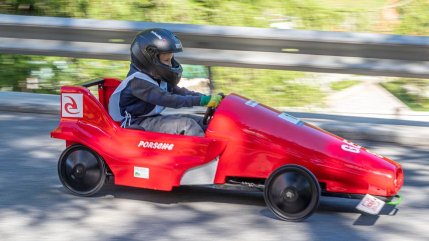 Enea Gutgsell auf Porsche kurz nach dem Start. 