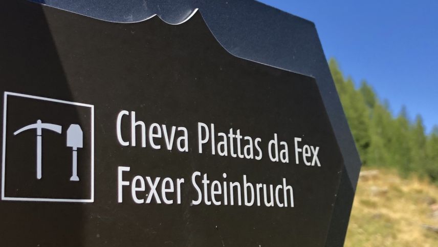 Die Verantwortlichen der Cheva Plattas da Fex planen für kommendes Jahr einen Erlebnispfad durch das Gelände des stillgelegten Steinbruchs. Foto: Marie-Claire Jur