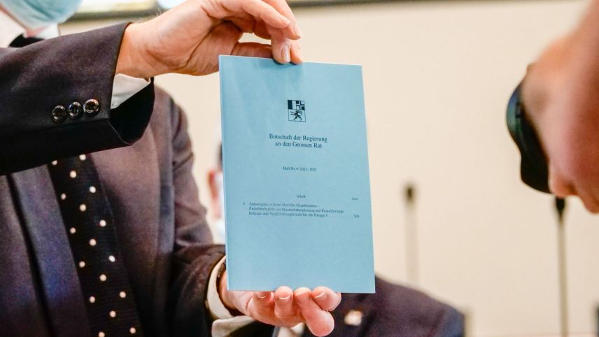 Die Botschaft der Regierung zu Handen des Grossen Rates zum Aktionsplan Green Deal für Graubünden. Foto: Jon Duschletta