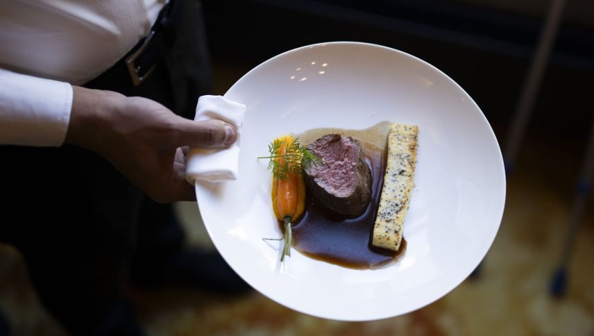 Das Essen hat Starkoch Armin Amrein gekocht.  Foto: Mayk Wendt