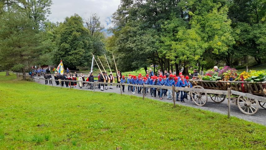 La Festa da la racolta es statta üna da las 16 tradiziuns d’utuon svizras a la «Festa da las festas» i'l museum a Ballenberg (fotografia: mad).