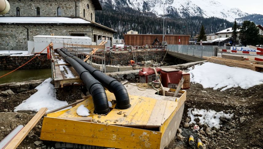 Die Nähe zur Katholischen Badkirche hat die Bauarbeiten eingeschränkt. Foto: Jon Duschletta