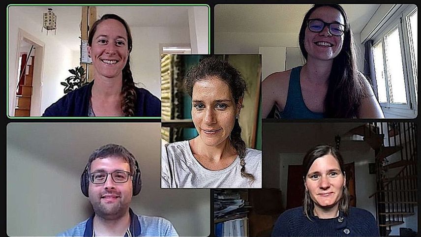 La suprastanza: a schnestra Victoria Mosca e Romedi Conradin a dretta Gianna Duschletta e Fadrina Hofmann, d’immez Violanta Rominger. 	fotografia: mad