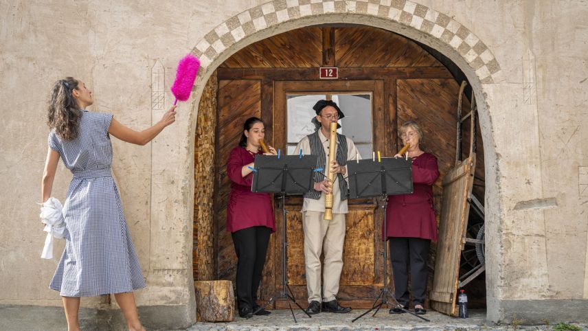 Das Dorf wird zur Bühne. Fotos: Yanik Bürkli