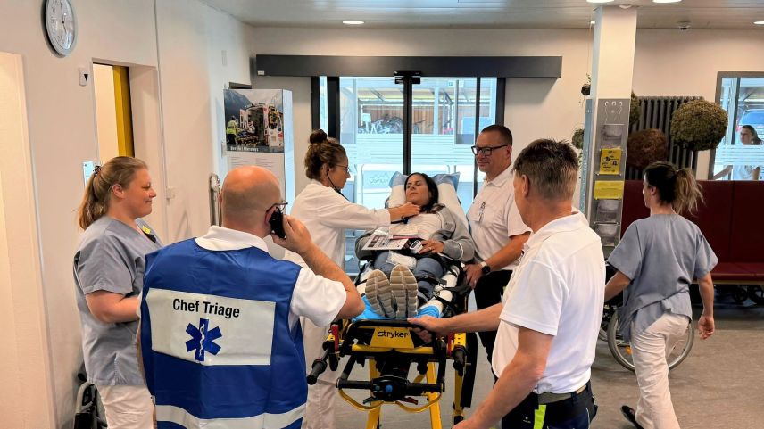 Die Triagierung – die Entscheidung nach Dringlichkeit einer Behandlung – wurde bei einer Katastrophenübung im CSEB geübt. Foto: z. Vfg
