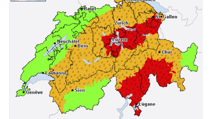 Die Übersichtskarte enthält eine Zusammenfassung aller Unwettergefahren bzw. aller Unwetterwarnungen sowie nützliche Wetterhinweise für die Schweiz. Screenshot: www.alarm.meteocentrale.ch/