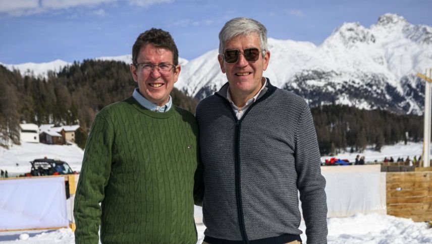 Bundesrat Albert Rösti (links) und ­Regierungsrat Jon Domenic Parolini am Sonntag auf dem See. Foto: fotoswiss.com/Giancarlo Cattaneo