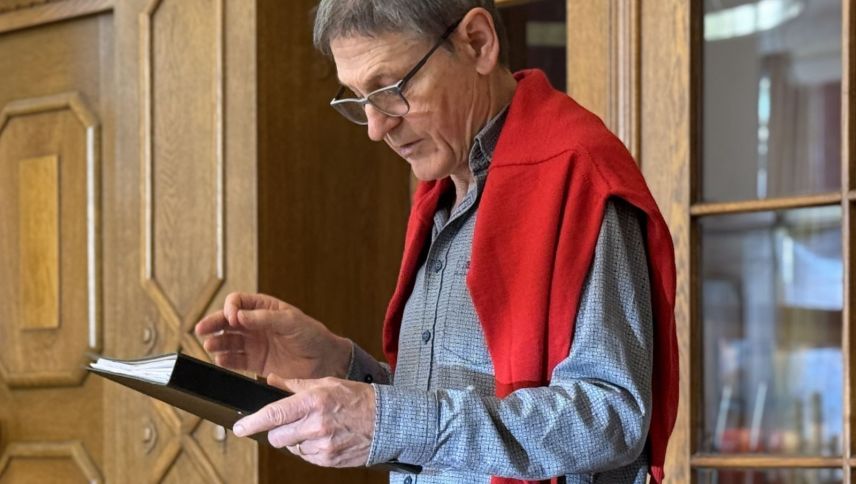 Curdin Janett ist der musikalische Leiter. Foto: Fadrina Hofmann