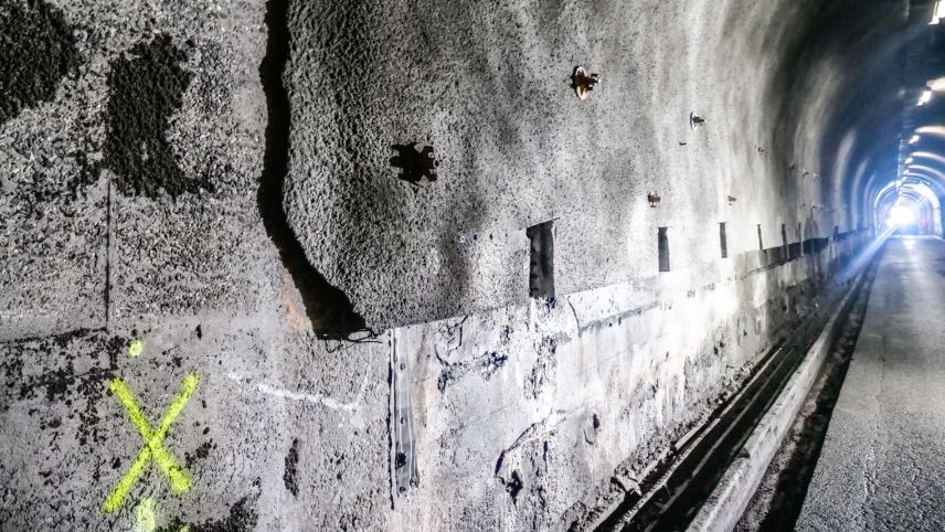 Schon in diesem Jahr wurden umfangreiche Sanierungsarbeiten am Tunnel Munt la Schera vorgenommen. Foto: Jon Duschletta