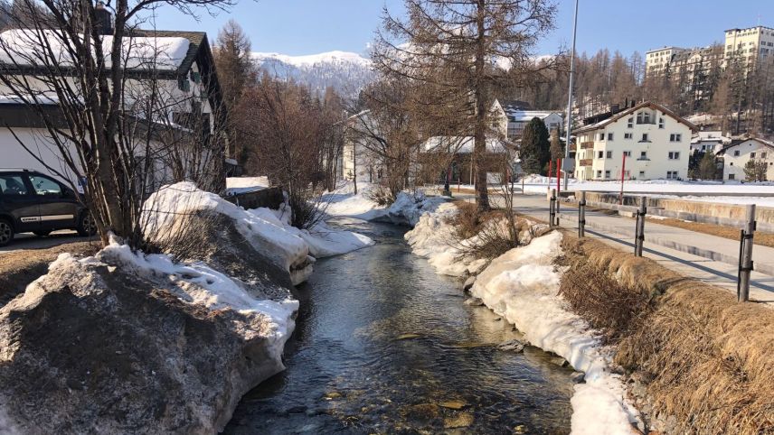 Gemäss übergeordnetem Recht muss auch Sils eine Gewässerraumauscheidung vornehmen.
Foto: Marie-Claire Jur