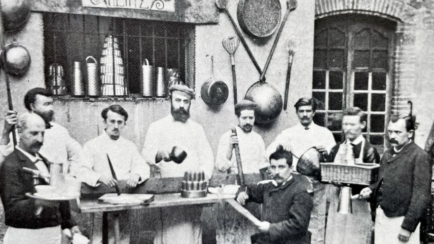 Die Belegschaft der Zuckerbäckerei "Heinz&Tester" in Toulouse um 1895. Foto. z.Vfg.