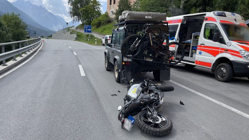 Die Unfallstelle in Sent. Foto: Kantonspolizei