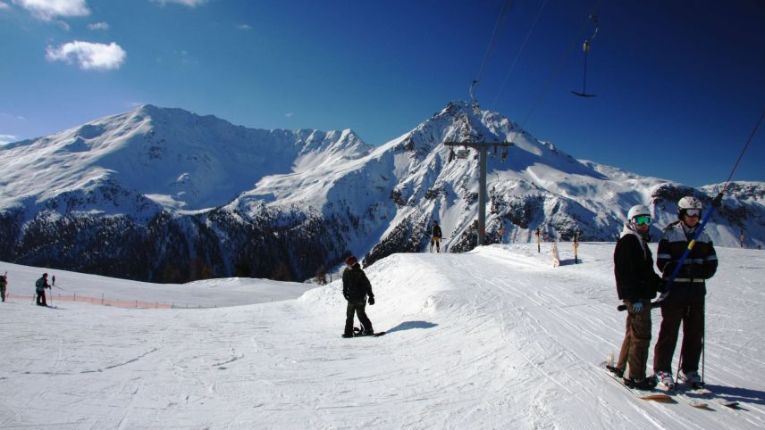 Fin la fin da la stagiun in quatter eivnas es la gestiun i’l territori da ski Minschuns minimada (fotografia: mad).