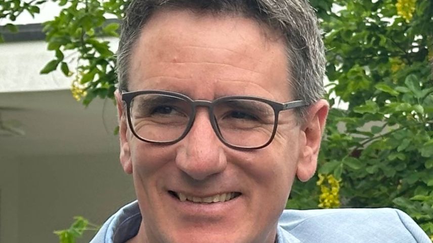 Duri Janett, dirigent dal Cor masdà Ftan (fotografia: RTR).