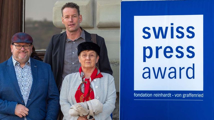 Nicolo Bass, Reto Stifel und Marie-Claire Jur waren bei der Preisverleihung des swiss press award in Bern mit dabei. Foto: Reto Stifel