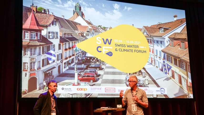 Fadri Guidon (links) und Ernst Bromeis am 1. Swiss Water & Climate Forum in Willisau. Foto: Jon Duschletta