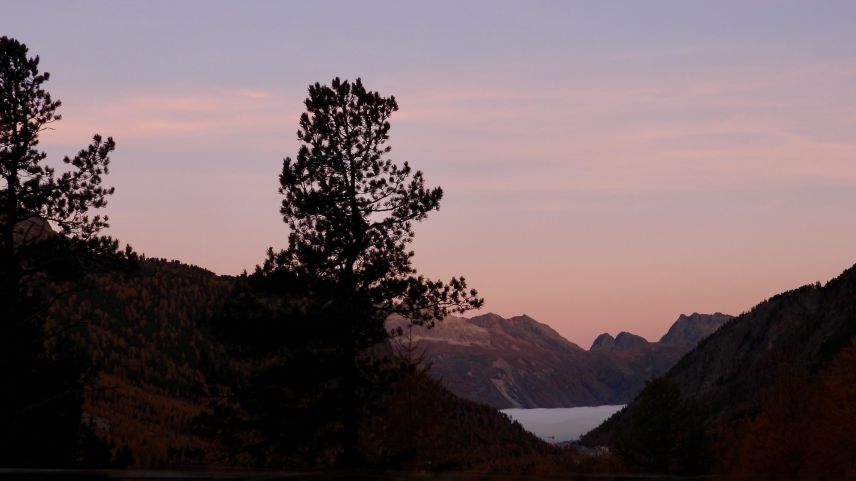 Pontresina im Nebelmeer. Foto: Monika Baumüller