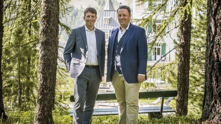 Die Brüder Patrick und Claudio Dietrich (von Links) sind die neuen Hoteliers des Jahres 2024. Foto: z. Vfg