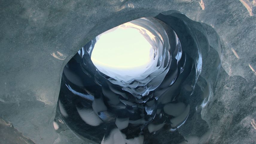 Einst war dieser Kamin eine Gletschermühle. Foto: Stefanie Wick Widmer