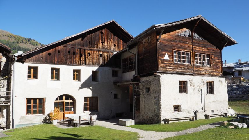 L’anteriura «jugi» da Sta. Maria dess dar ricover a partir da gün 2022 a persunas fügidas da la guerra in Ucraina (fotografia: David Truttmann).