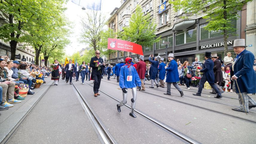 Der humanoide Roboter Henrietta. Foto: Kanton GR/communicaziun.ch