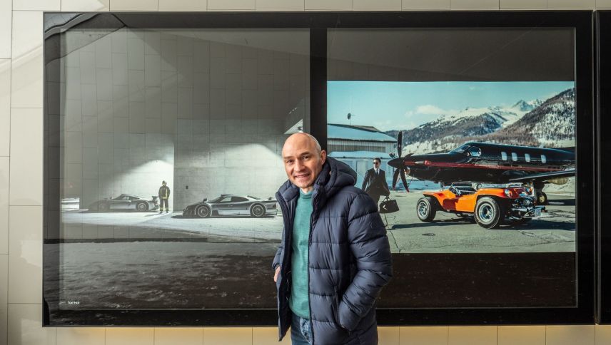 Fabrizio D’Aloisio mit «Too Hot», aufgenommen im Feuerwehrdepot St. Moritz und «The Thomas Crown Affair», aufgenommen am Engadin Airport Samedan. Foto: Jon Duschletta