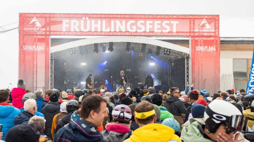 Gute Stimmung am Frühlingsfest. Foto: Fabian Gattlen