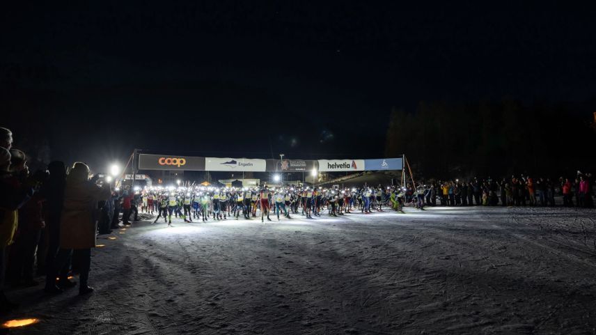 Für viele ein ganz besonderes Erlebnis, die 17 Kilometer lange Strecke von Sils nach Pontresina durch die Nacht zu laufen. Foto: Fabian Gattlen