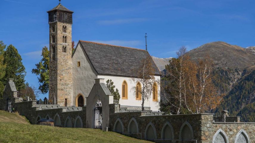 La baselgia San Peter a Samedan nun es pü üngüna da las candidatas per üna vendita pussibla (fotografia: mad).