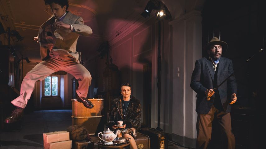 Viel Bewegung ist während des Stücks zu sehen. Foto: Benjamin Hofer