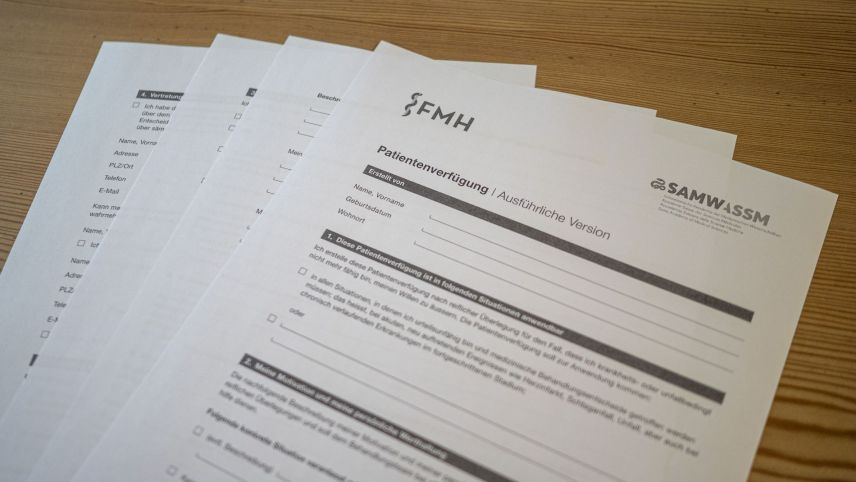 In einer Patientenverfügung wird geregelt, wie man am Ende des Lebens medizinisch behandelt werden möchte. 	Foto: Daniel Zaugg