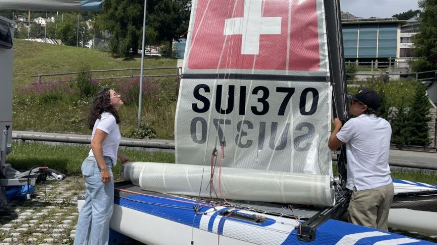 Das Schweizer Duo Andrea Aschieri und Tine Rossel bei Trainingsvorbereitungen in St. Moritz. Foto: Wim Rossel