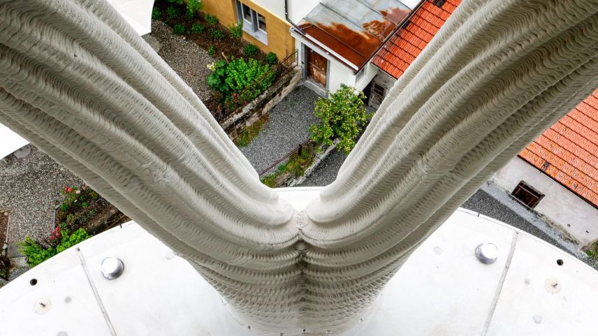 Die filigrane und zugleich offene Bauweise des Weissen Turms ermöglicht spannende Ein- und Ausblicke.