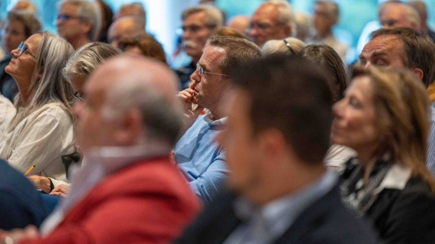 Grosses Interesse im Publikum. Foto: Jean-Marie Delnon